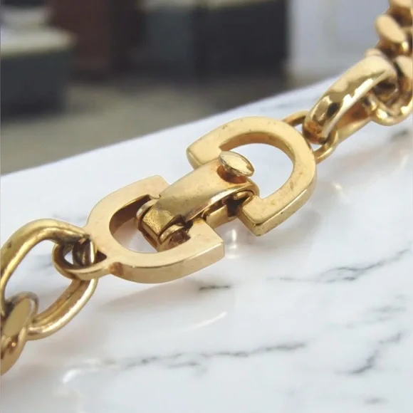 DIOR Signature Logo Chain Necklace 😍❤️